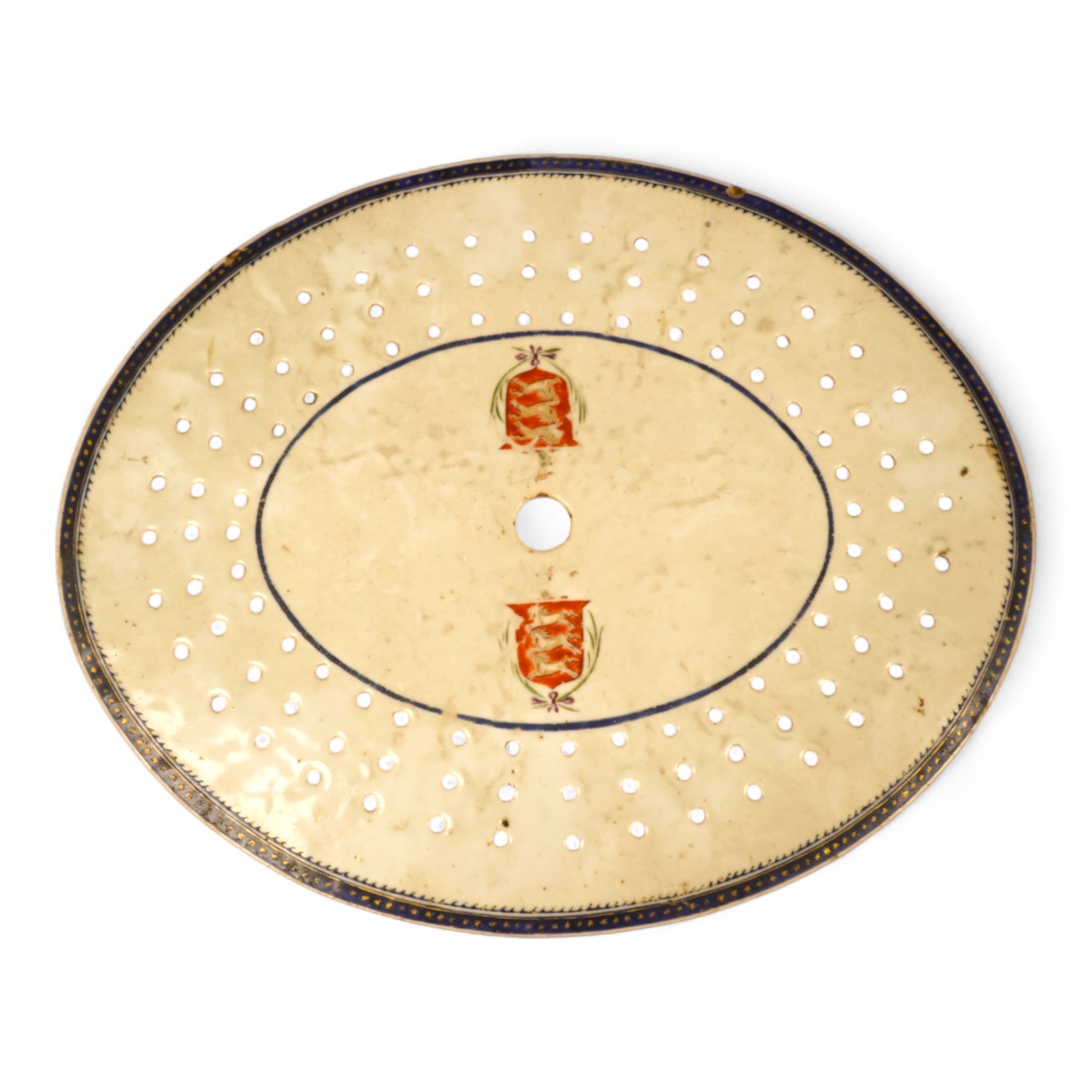 An 18th century Chinese armorial drainer, 18th century, 35cm wide